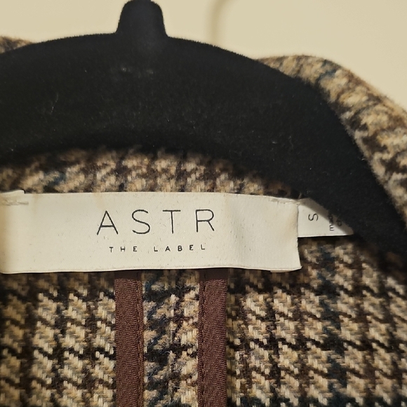 ASTR The Label Houndstooth Blazer - Picture 2 of 6